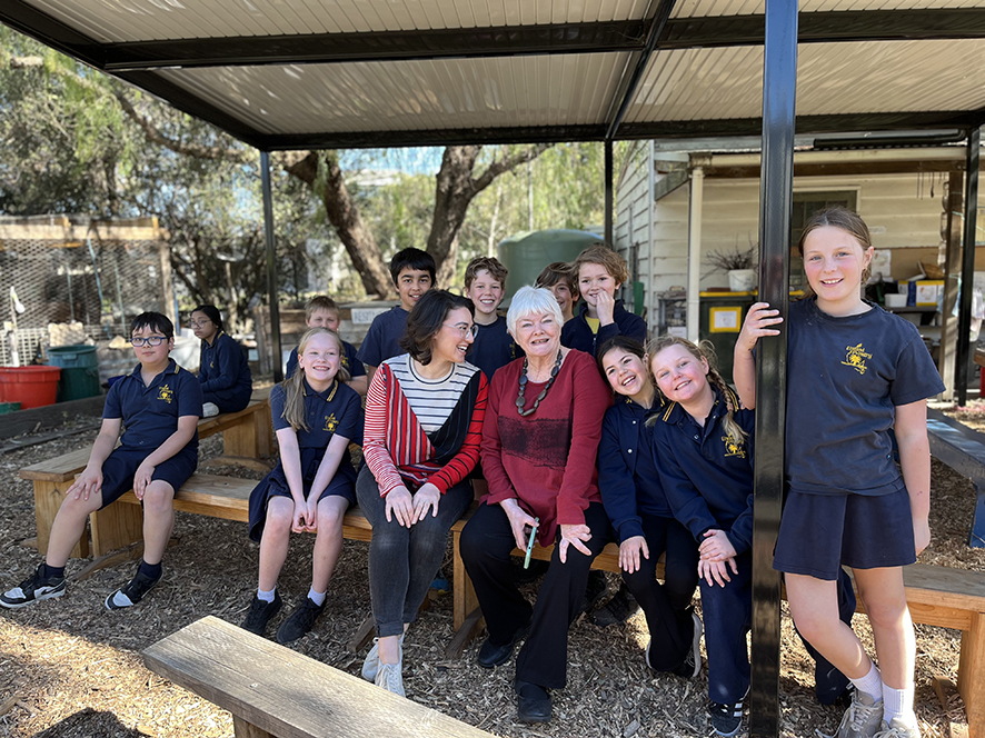 Alice Zaslavsky and Stephanie Alexander with the students at Elwood Primary School.